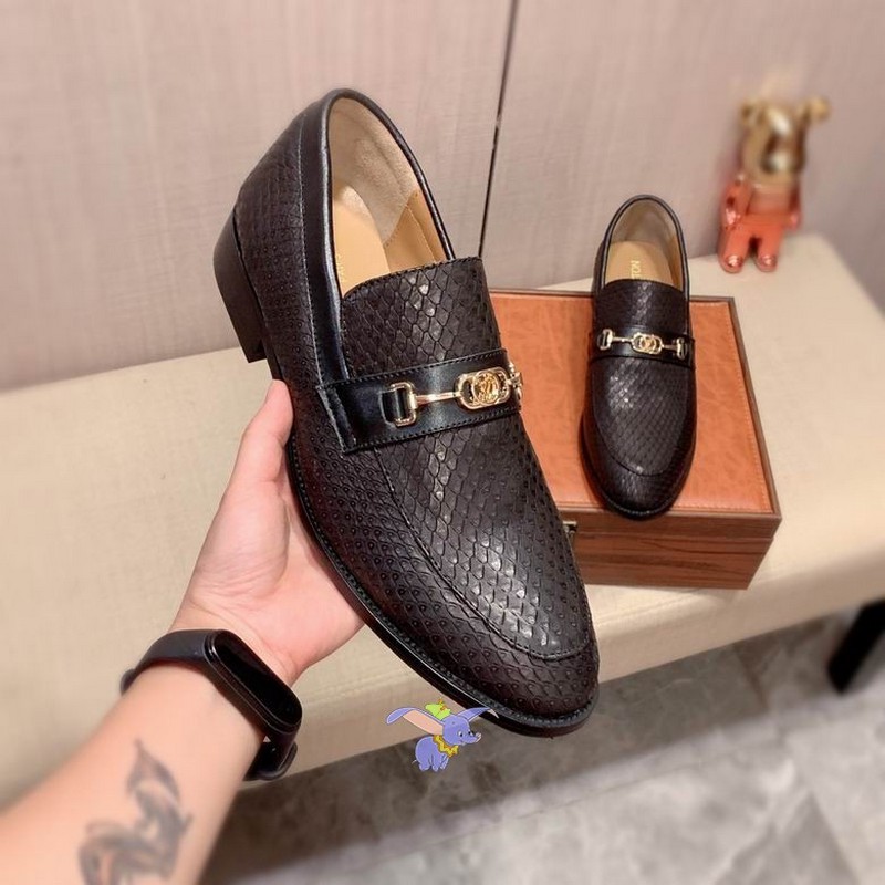 Gucci Men's Shoes 652